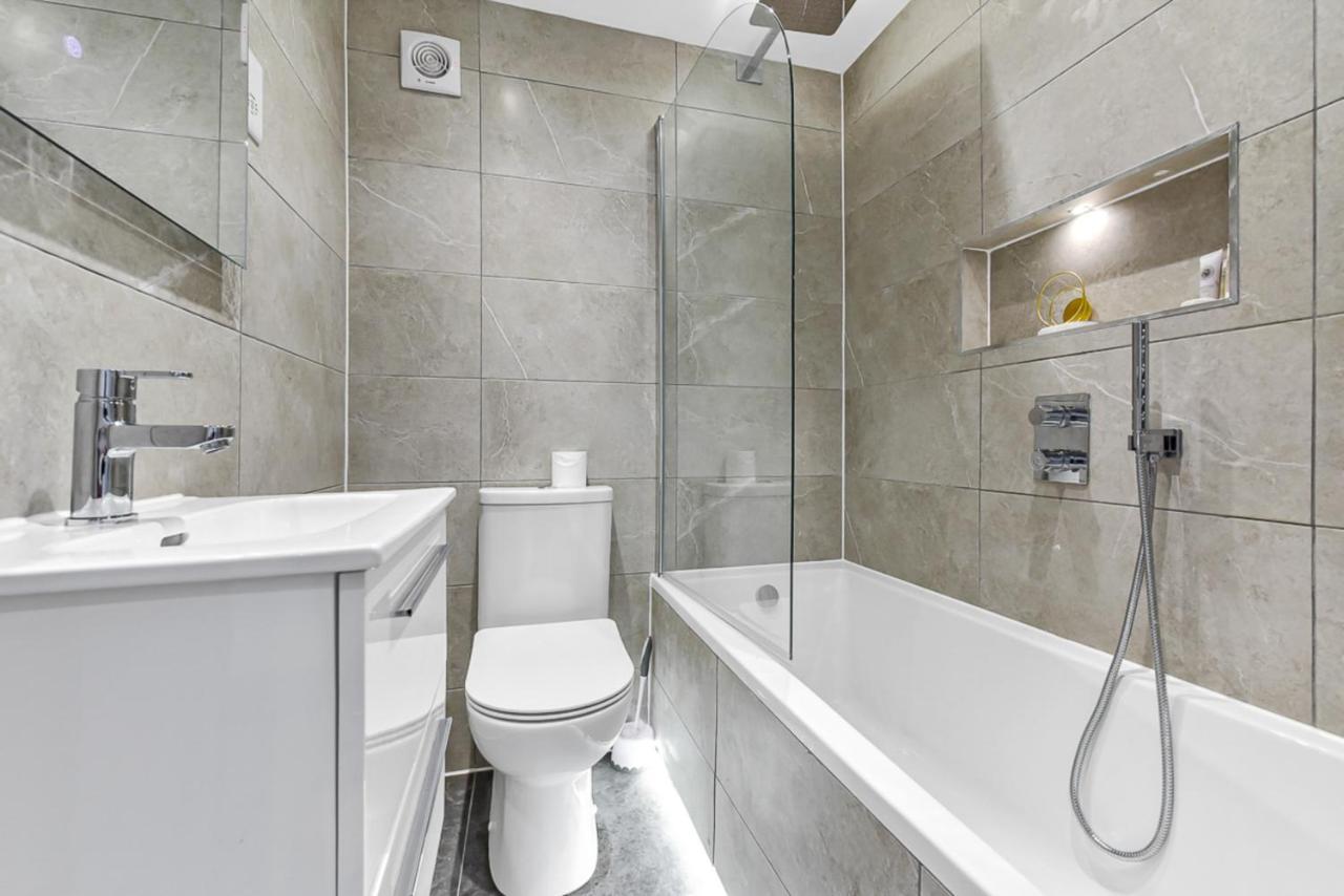 Lovely 2 Bedroom In Greater London