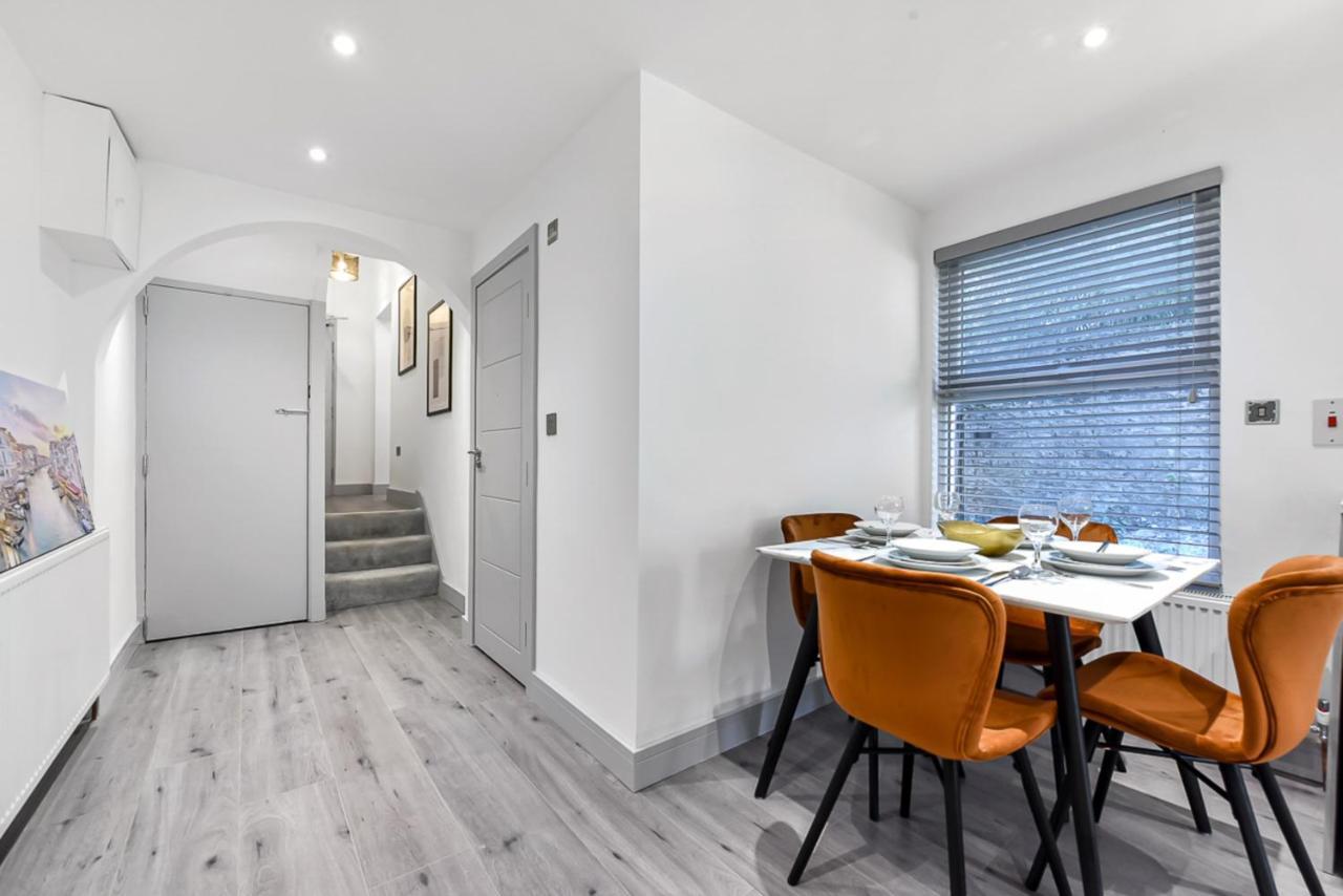 Lovely 2 Bedroom In Greater London