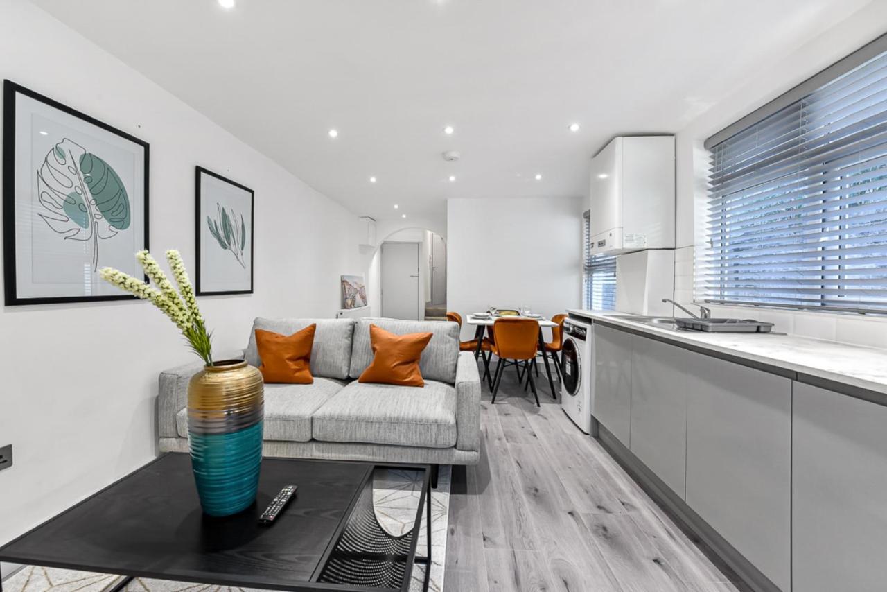 Lovely 2 Bedroom In Greater * London