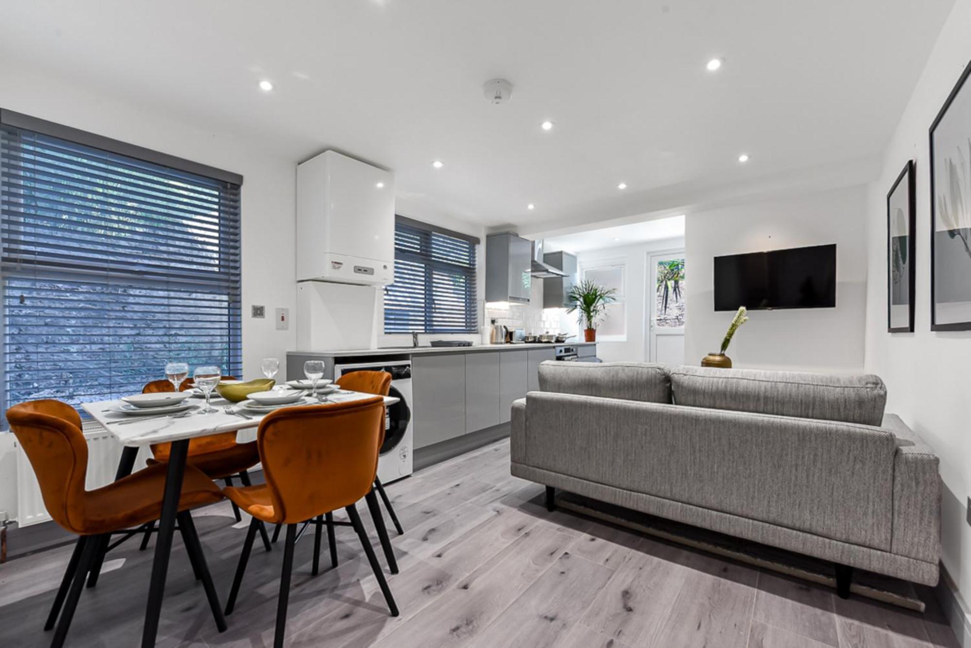 Lovely 2 Bedroom In Greater Apartment London