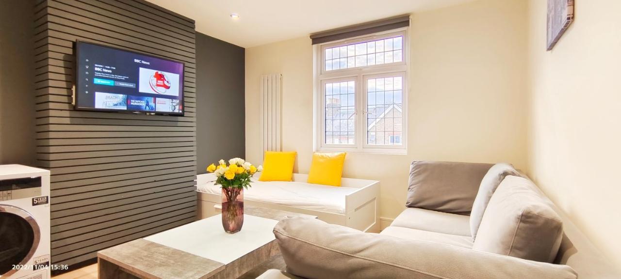 First Floor Flat 1 Northwood London