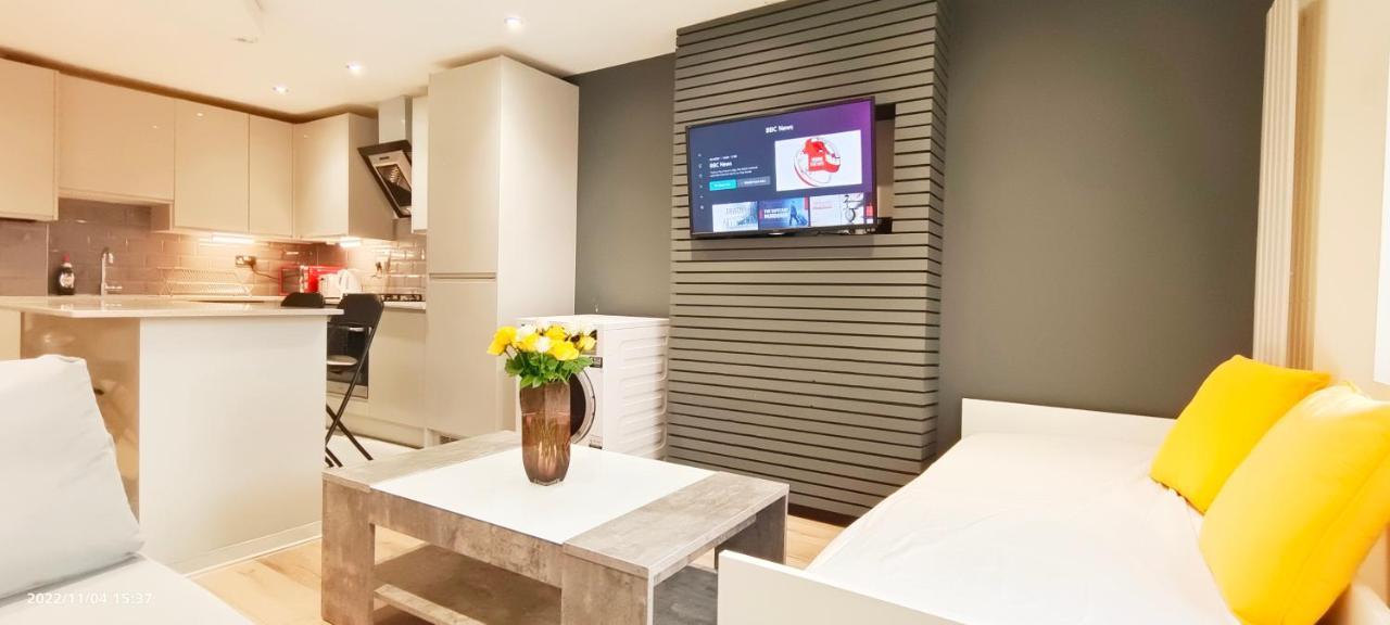 Apartment First Floor Flat 1 Northwood *