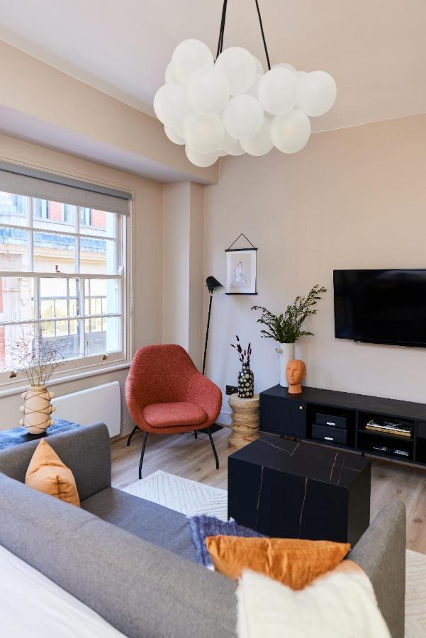 The Soho Retreat - Glamorous 1bdr Flat * London