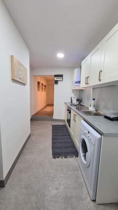 Luxury 1 Bedroom Flat In The Heart Of Wood Appartement Londen