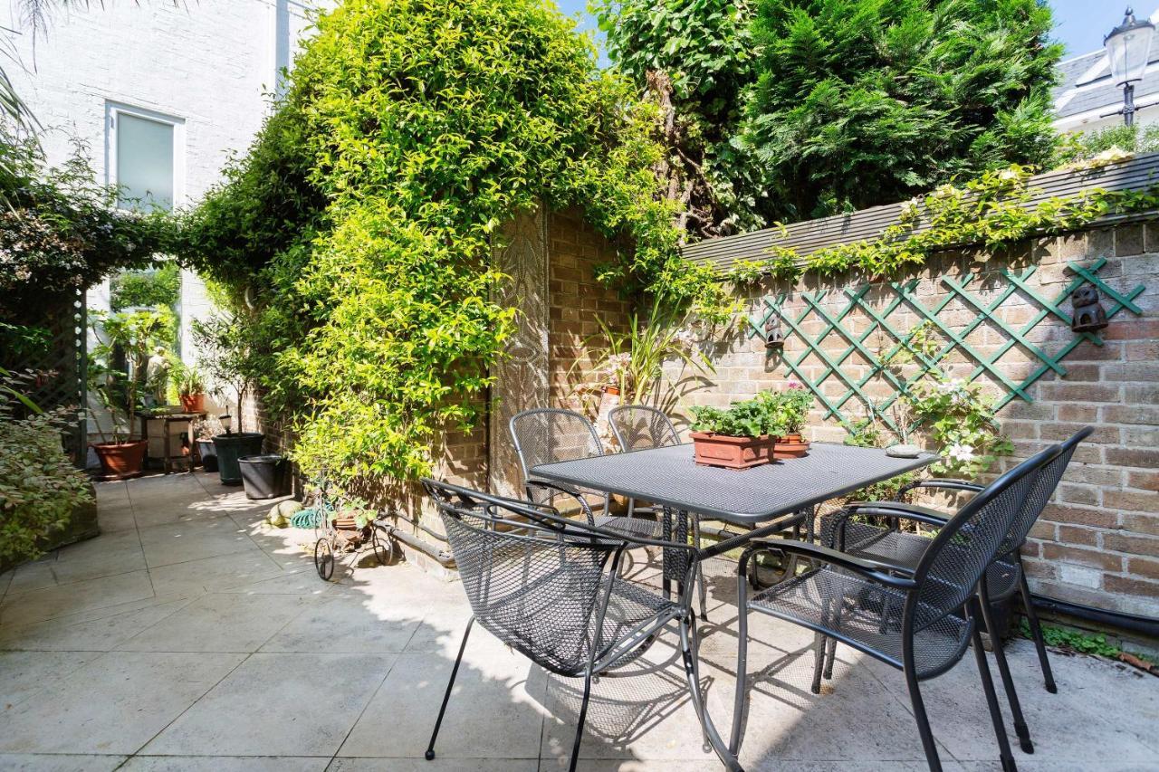 Holiday home Veeve - Clareville Classic