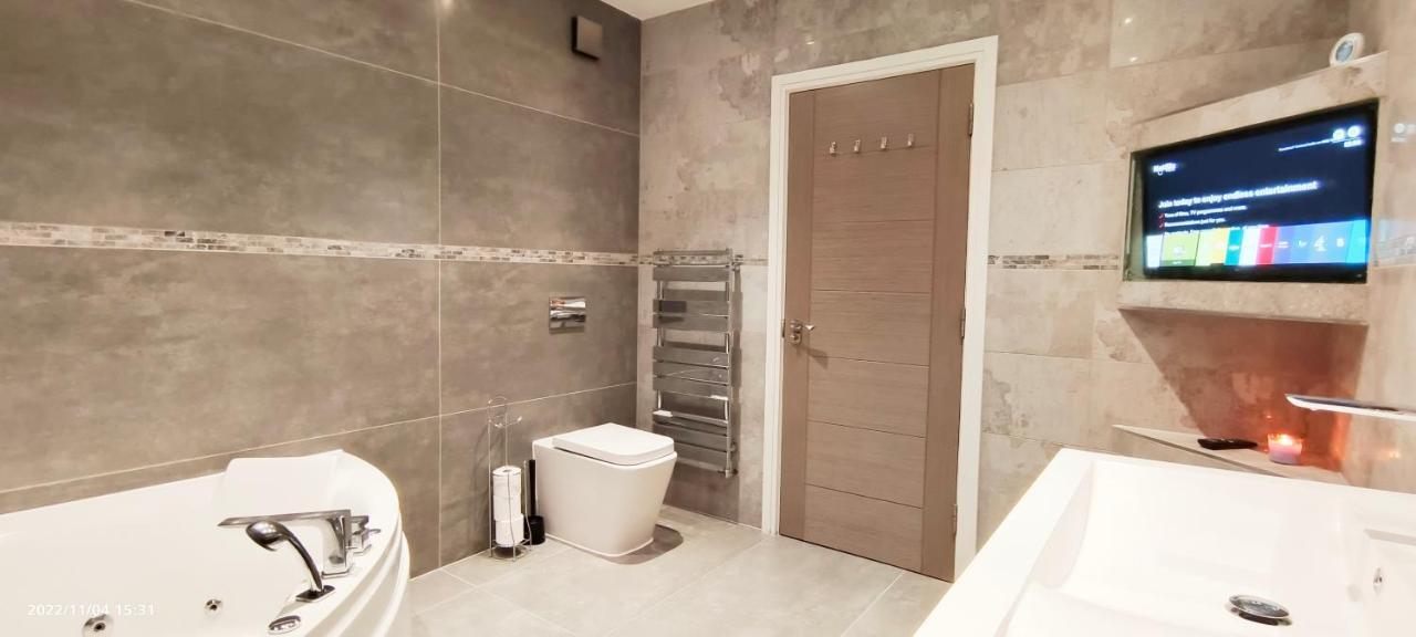First Floor Flat 1 Northwood Apartment London