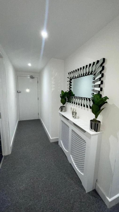 2 Bed Luxury In Old Kent Road Londen
