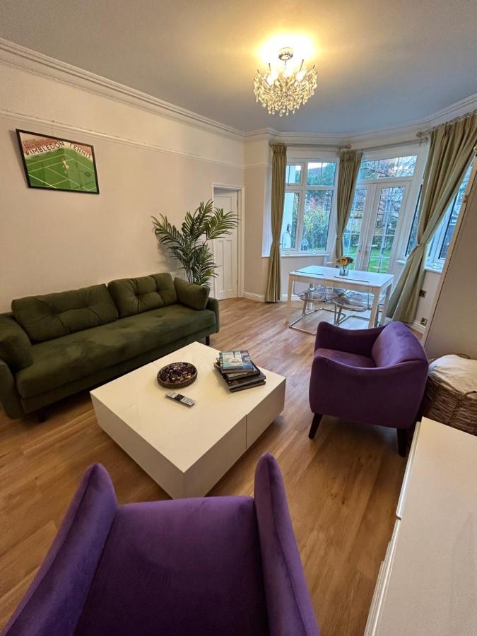 Apartment Lovely Garden Apartment In Wimbledon Town Centre With Private Parking By Wimbledon Holiday Lets