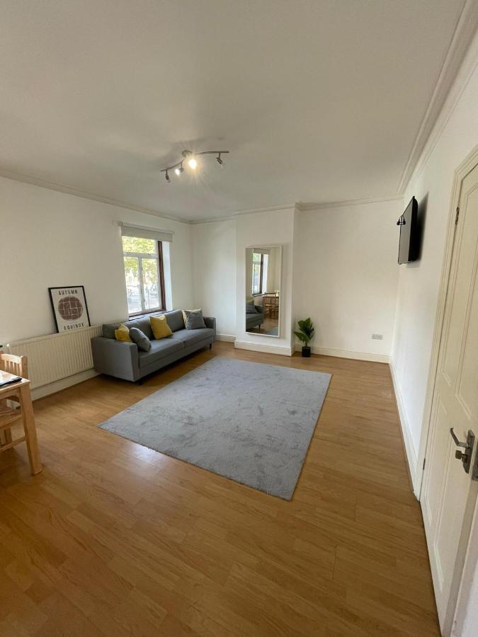 Leilighet Amazing 3 Bedroom Flat Minutes From Tower Bridge *