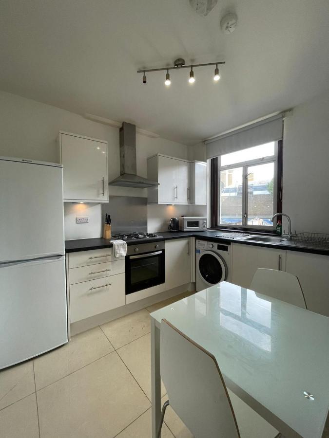 Leilighet Amazing 3 Bedroom Flat Minutes From Tower Bridge London