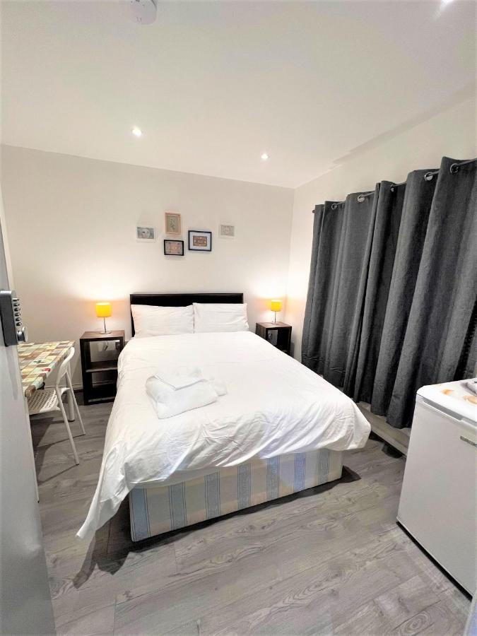 Stepney Beds To 24 * Londen