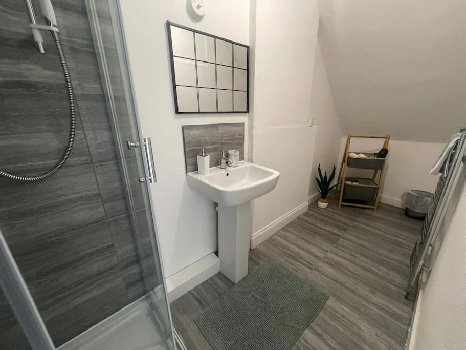 Apartment Cosy 2 Bed In Tower Bridge Road *
