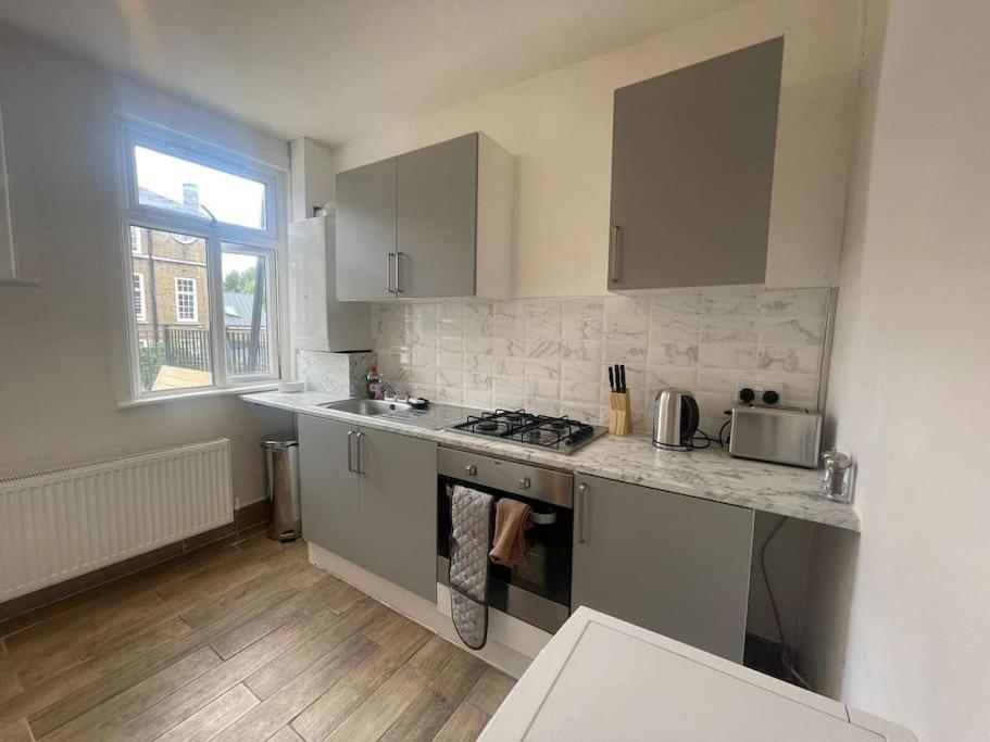 Apartment Cosy 2 Bed In Tower Bridge Road London
