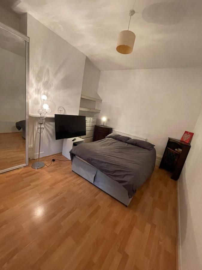 Elmdene Road - Large Privatunterkunft London