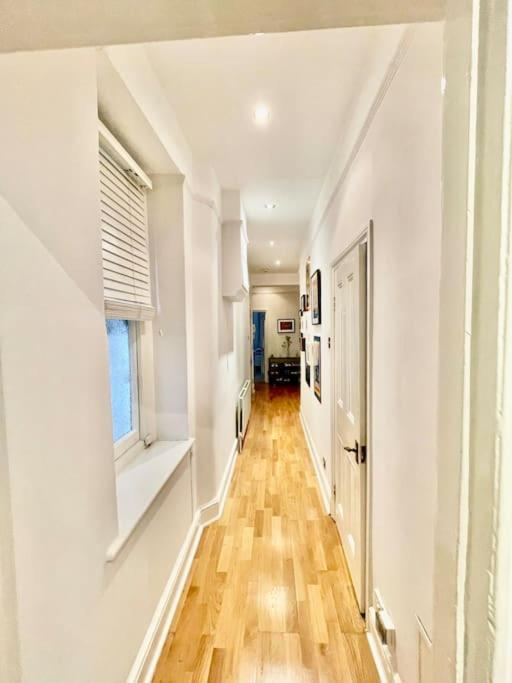 Spacious Flat With Huge Patio In Central