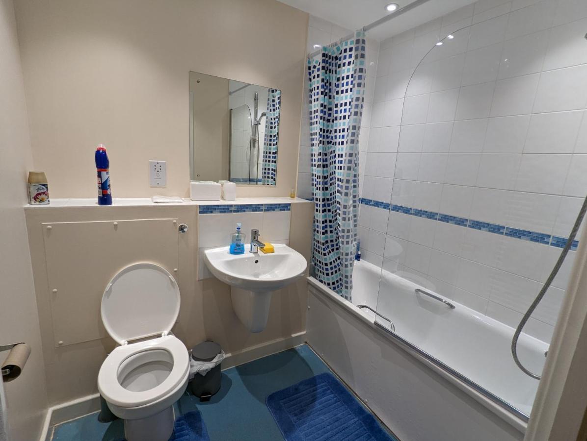 Modern Close To Central Apartment *