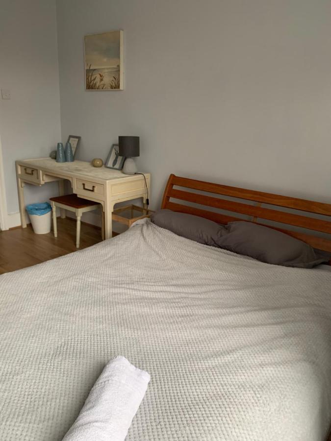 Cosy 6 Bedroom House Ferienhaus London