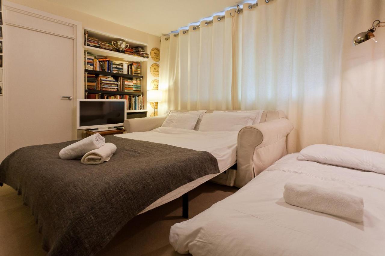 Covent Garden 1-bedroom, 6 Beds, Quiet, Office-ready London