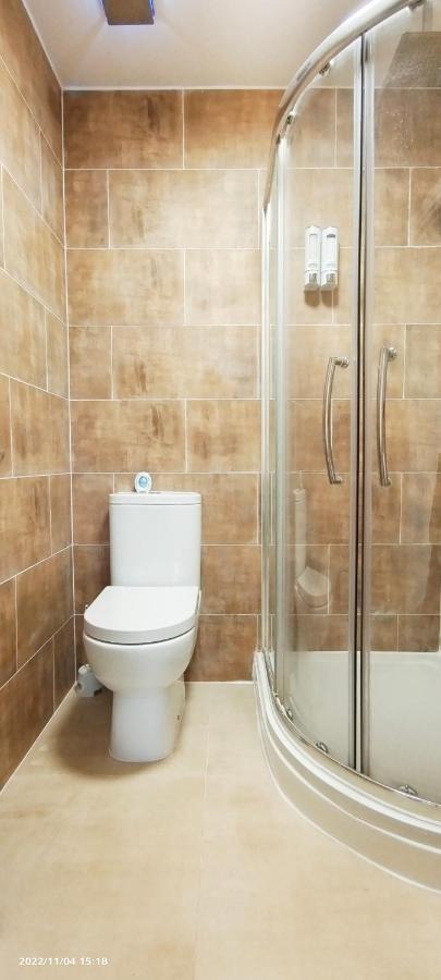 First Floor Flat 1 Northwood Apartment