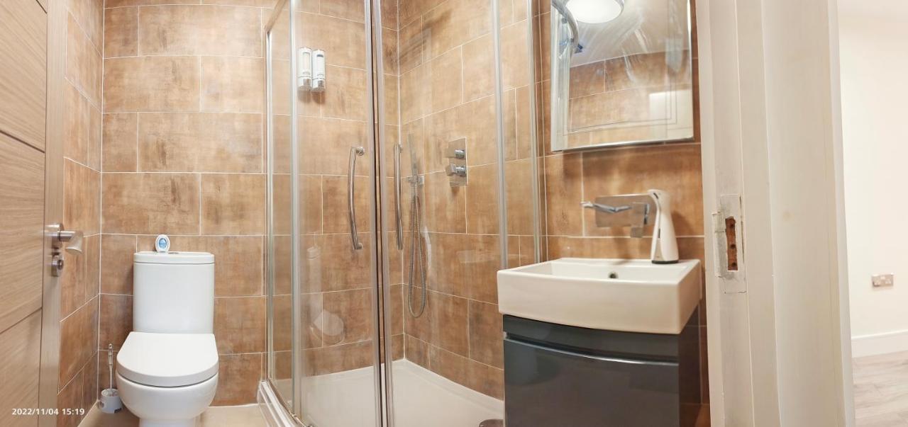 Apartment First Floor Flat 1 Northwood
