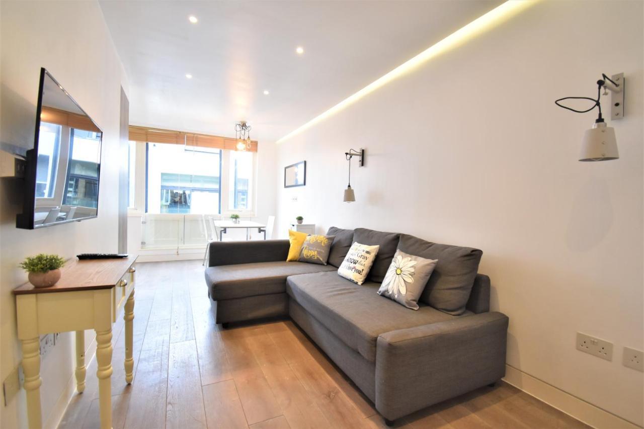 Leilighet Stunning Apartment, Shirland Mews
