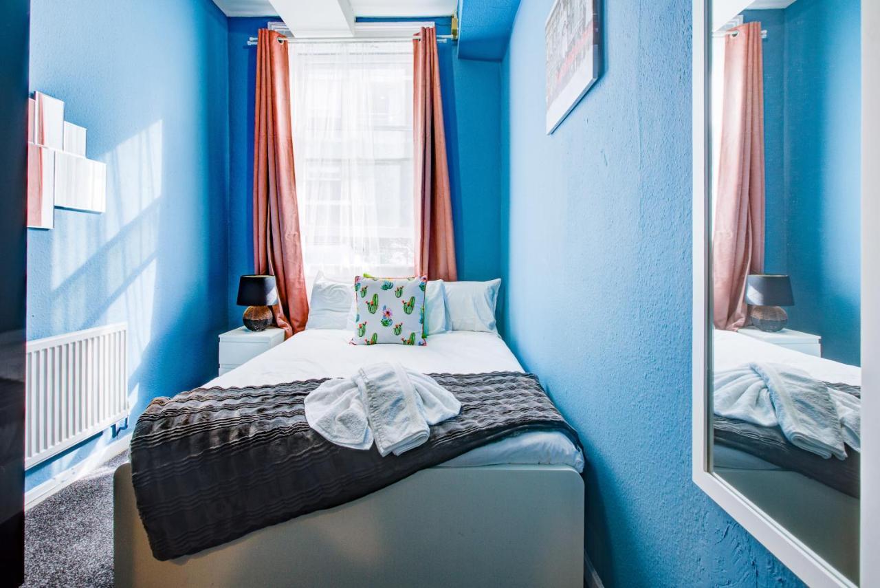 Inviting 2-bed Budget In