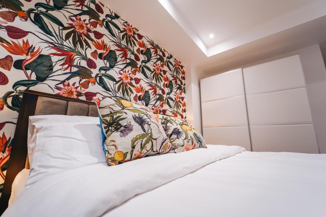 The Avonmore Olympia Bed and breakfast *