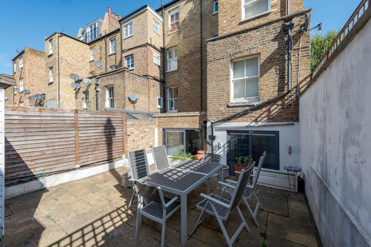 Apartment Attractive With Private Patio In Fashionable Fulham By Underthedoormat *