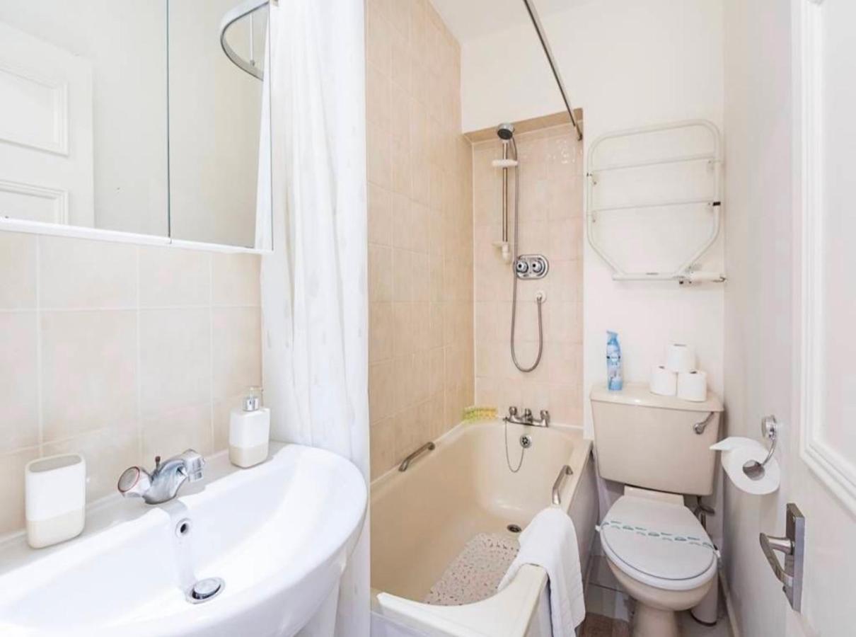 Leilighet Double With Garden View London