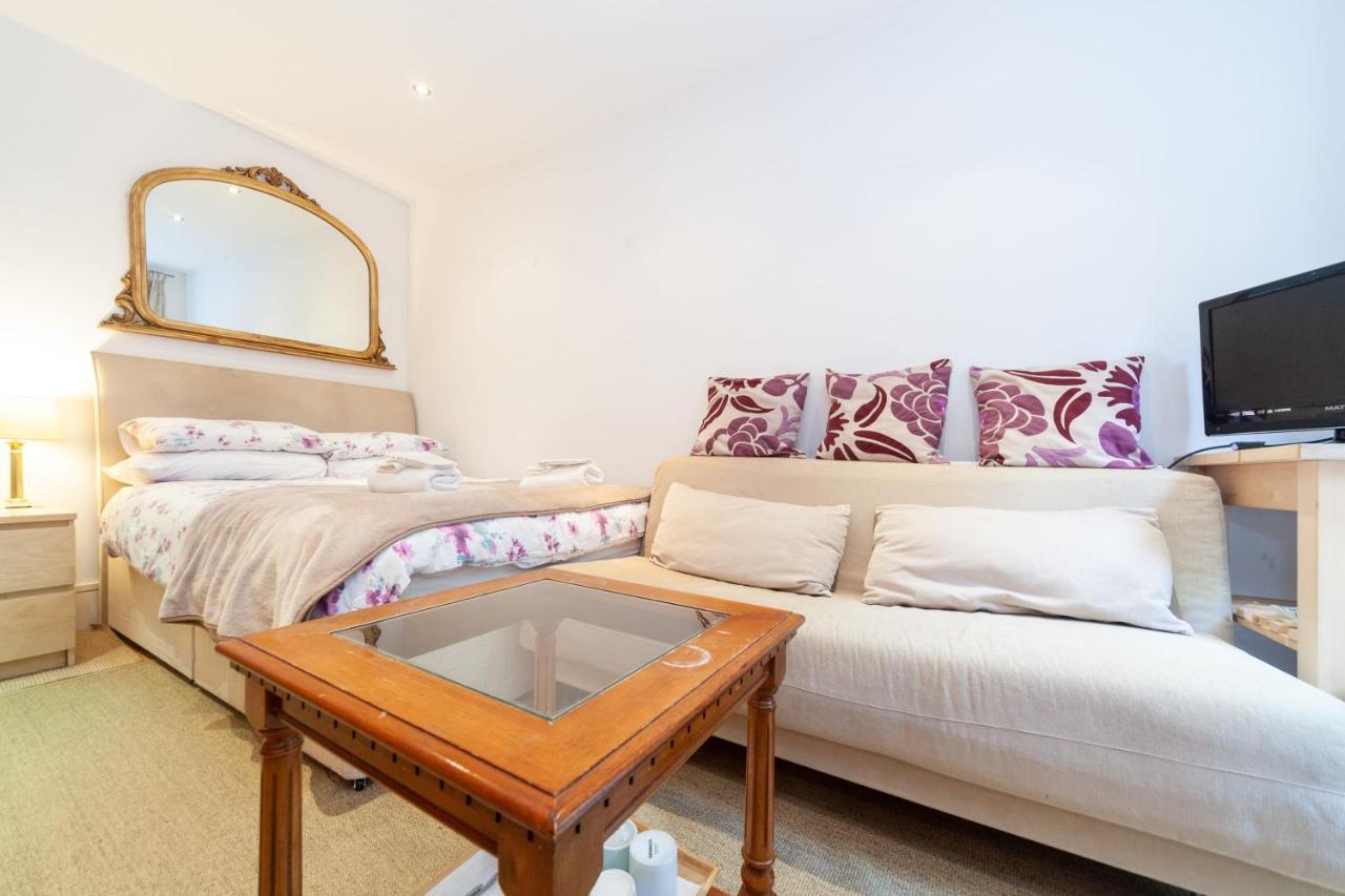 Сasa de vacaciones Lovely Double W Private Bathroom In Chelsea Londres