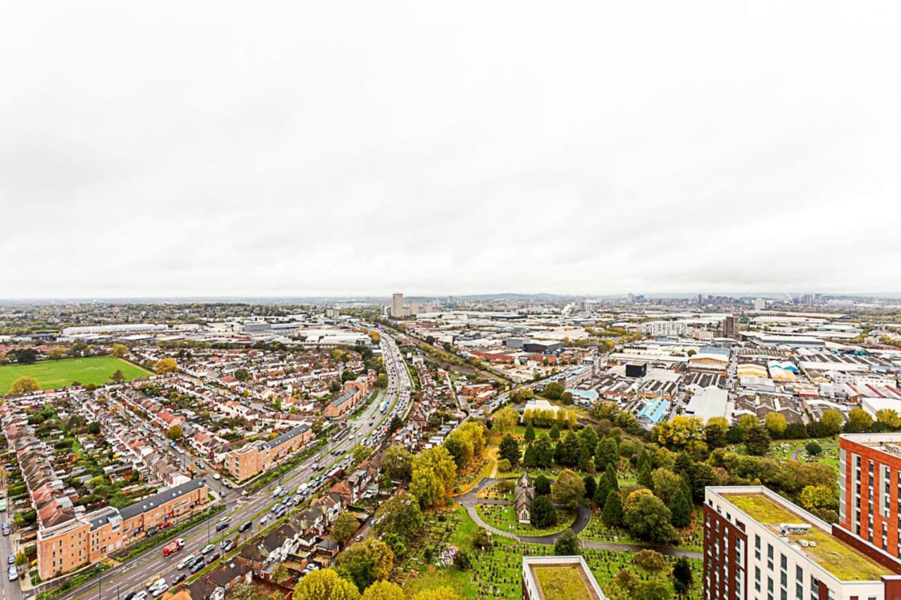 Apartment Icon Tower Flat I North Acton London