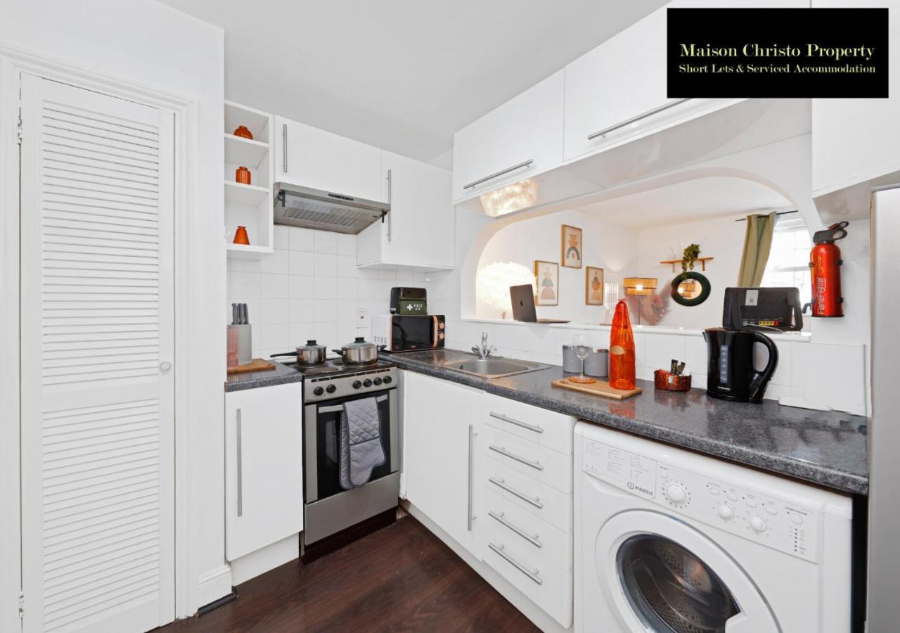 Kirkwall 1bedroom Apt Sleeps 4 With Wifi & Lesiure By Maison Christo Property Short Lets & Serviced Appartement *
