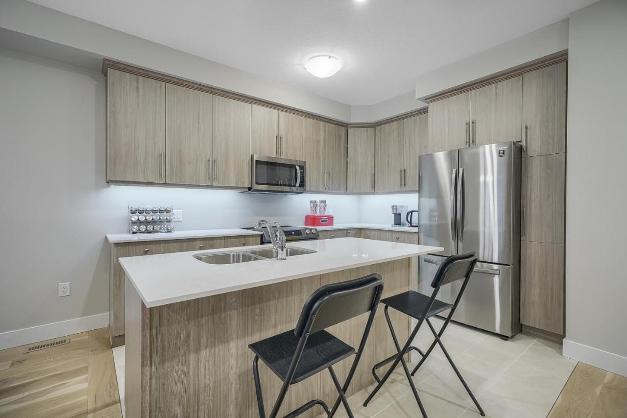 Villa Stunning New 3bd Home, Fiber Internet Free Parking London