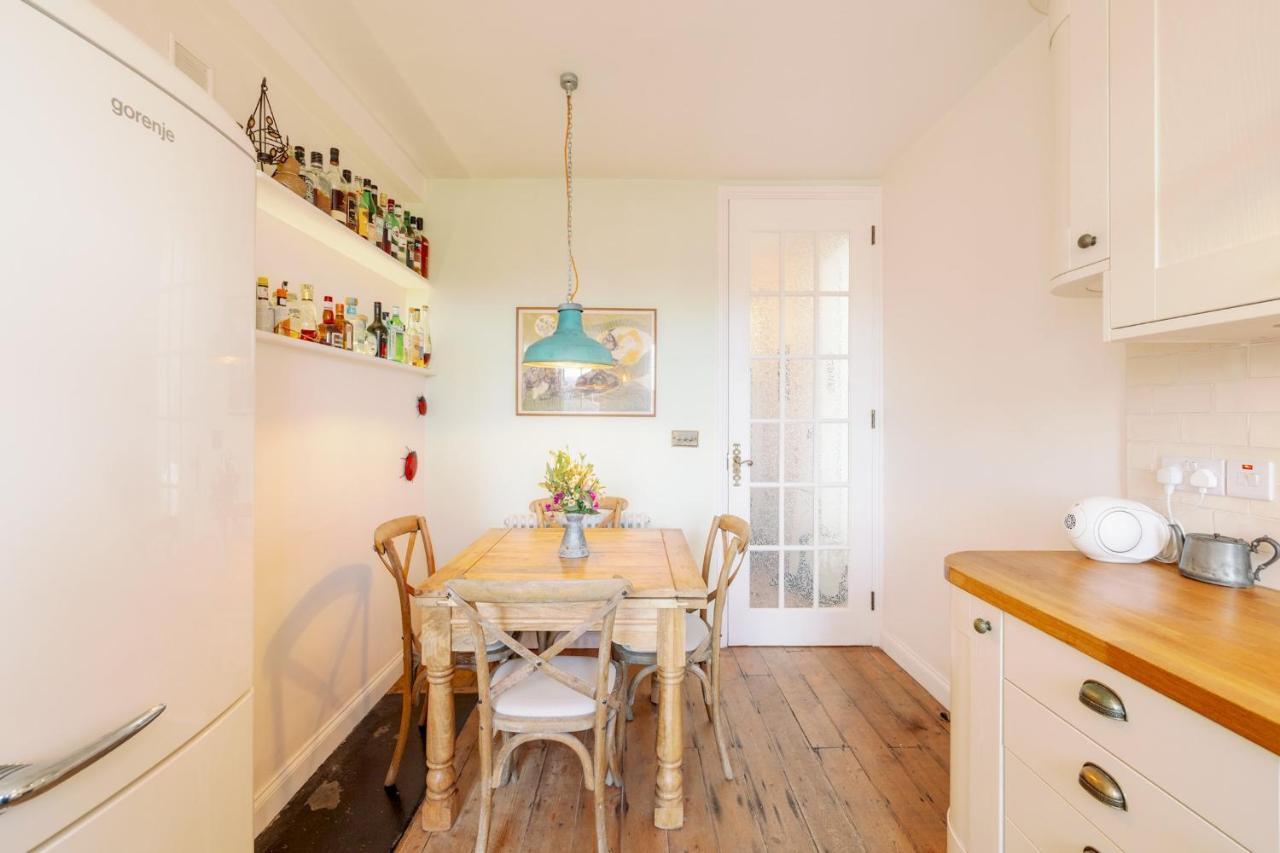 Pass The Keys Stylish In The Heart Of Clerkenwell Apartment *