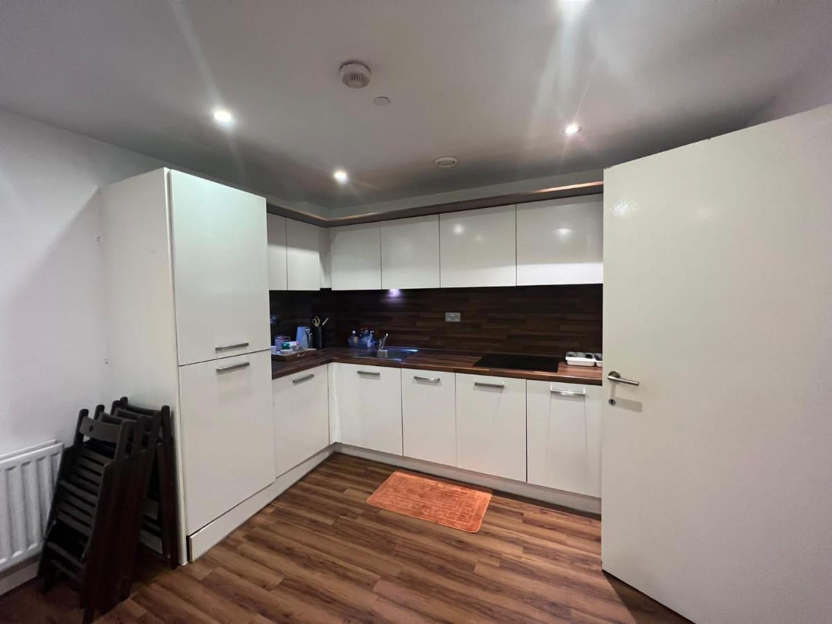 Lovely Luxury 1-bed In Wembley Leilighet *