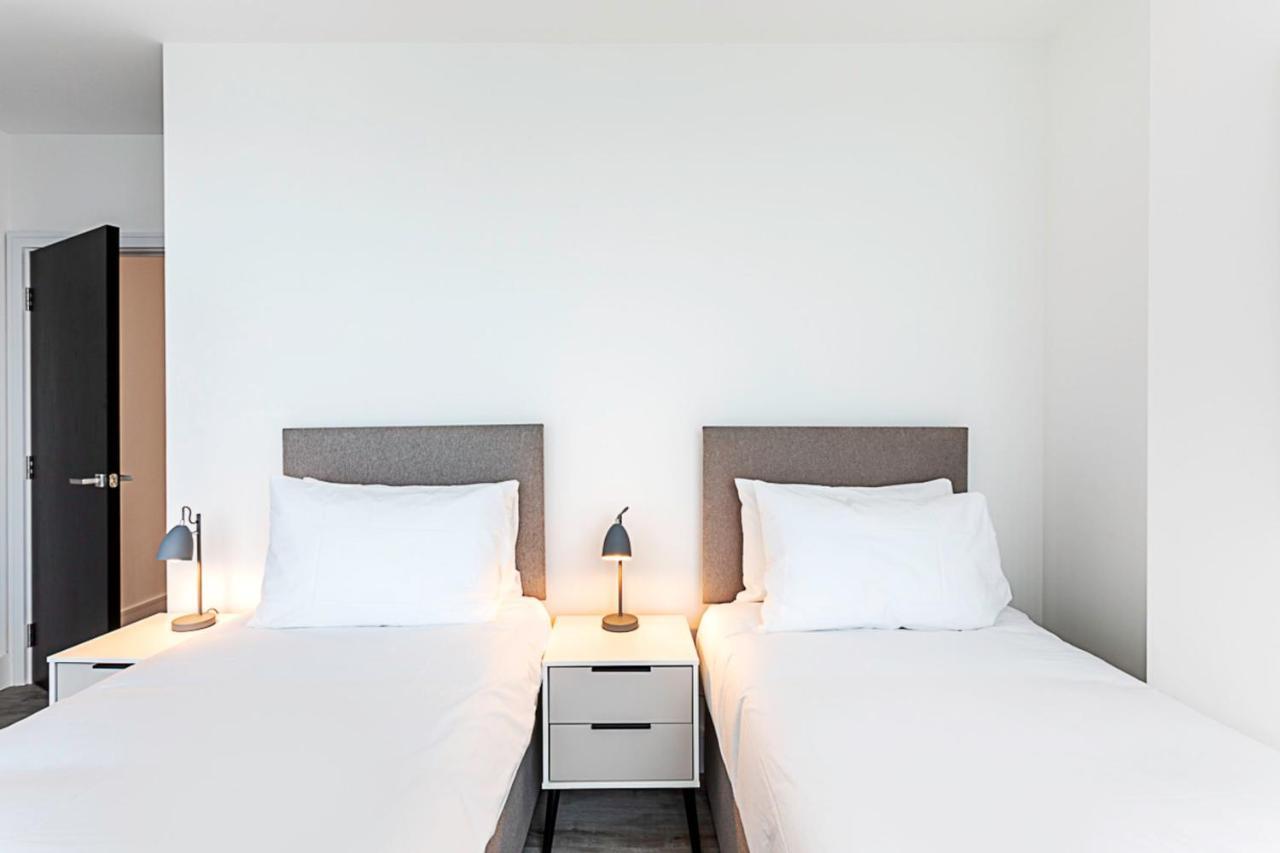 Icon Tower Flat I North Acton Apartment *