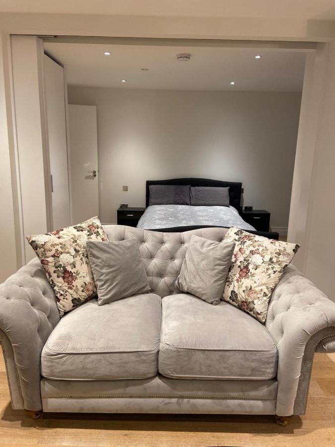1 Bed Flat In Vauxhall Next To Battersea * London