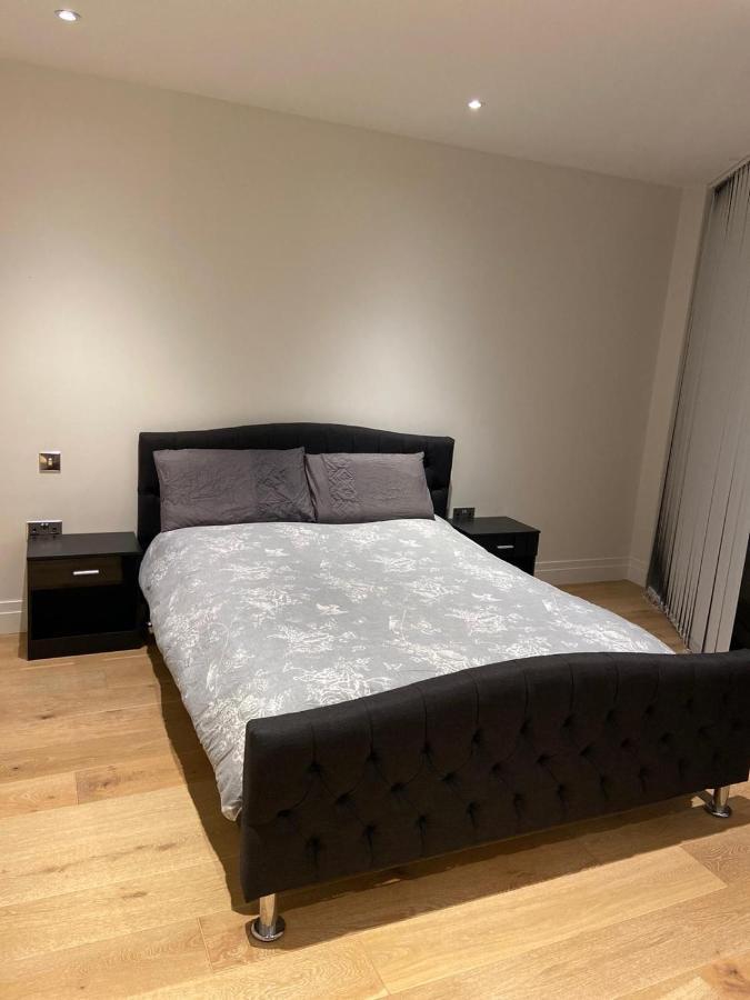 1 Bed Flat In Vauxhall Next To Battersea * London
