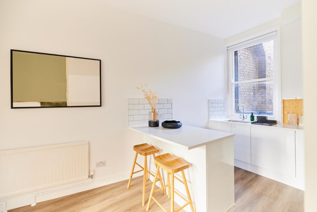 The Fulham Escape - Alluring 5bdr Flat Leilighet London