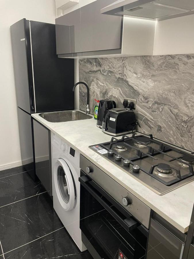 Apartment Modern Luxury Flat In