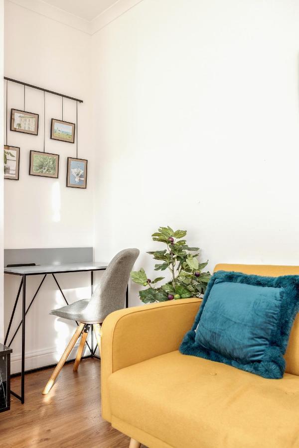 Leilighet Entire Lovely Family With Parking, Wifi, Netflix, Self Check-in
