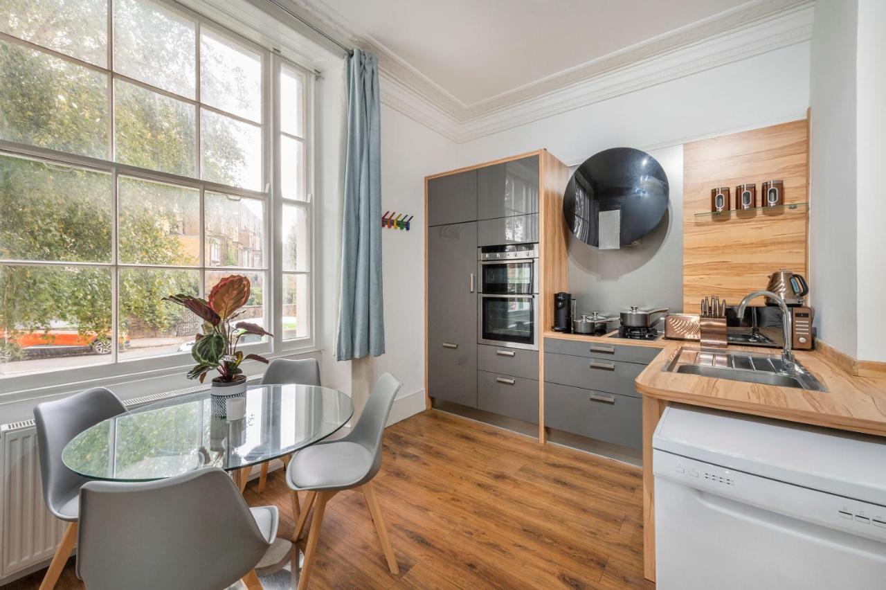 Spacious Two Bedroom By Zoo Appartement *