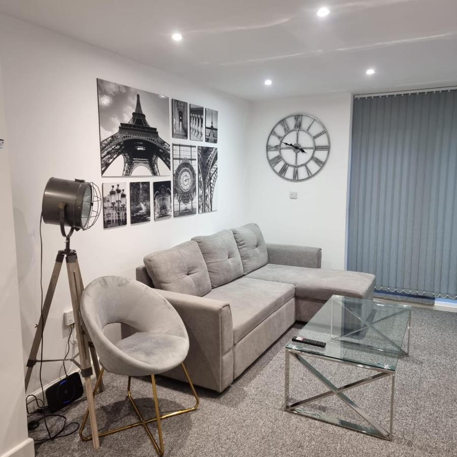 Classic 2 Bed In Oldkent Road Leilighet *