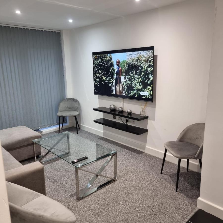 Classic 2 Bed In Oldkent Road Leilighet *