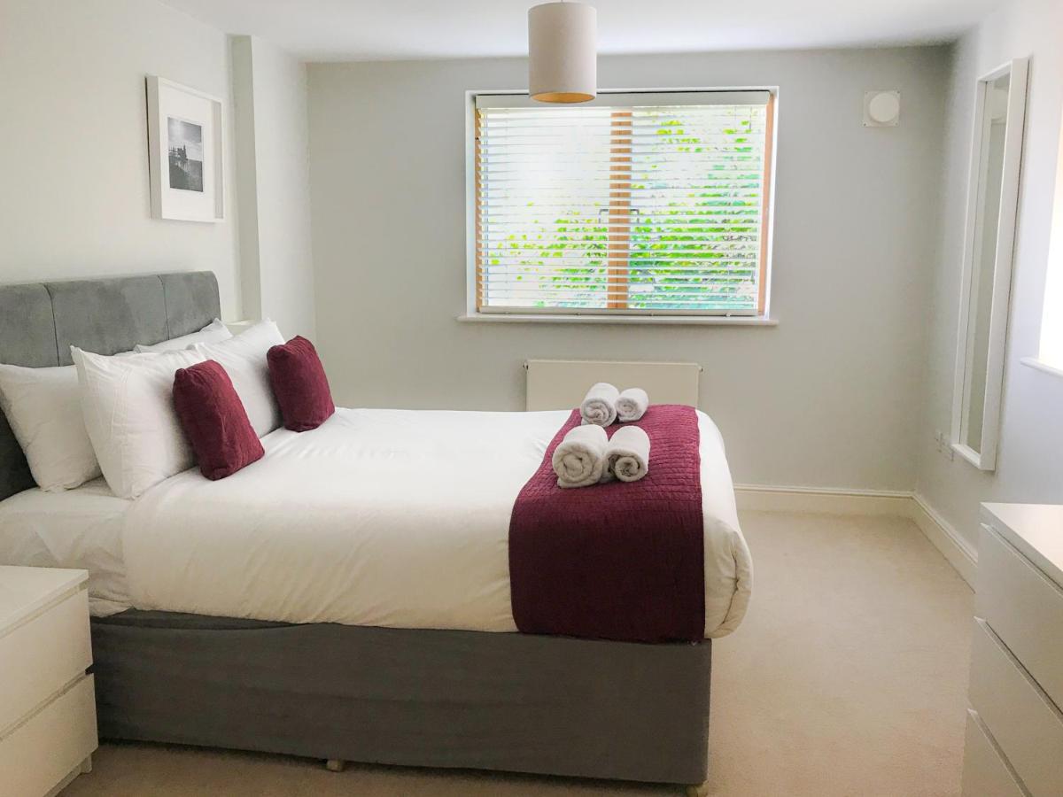 Roomspace Serviced - The Courtyard Appartement *