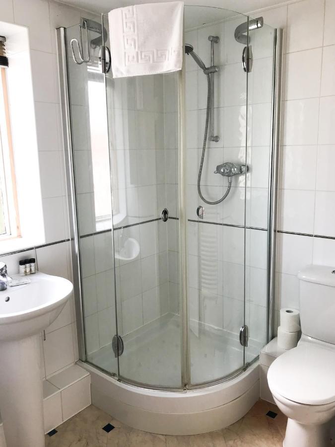 Roomspace Serviced - The Courtyard *