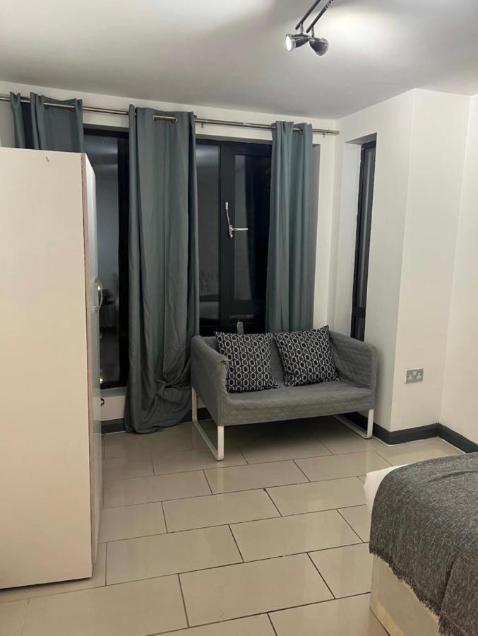 Apartment New Build 5 Bedroom In Hackney. Central