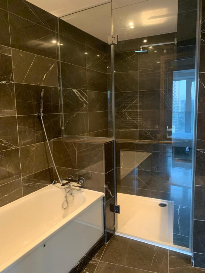 Canary Wharf Luxury Flat W/ View & Terrace Leilighet *