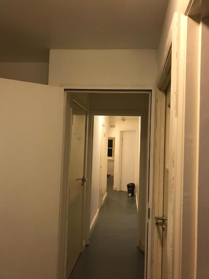 West Kensington 3 Bedroom Appartement *