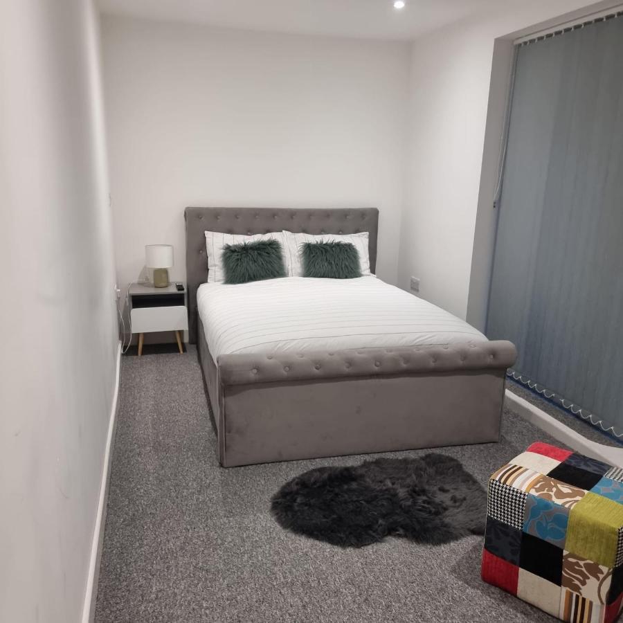 Classic 2 Bed In Oldkent Road Leilighet